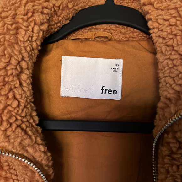 aritzia/wilfred teddy bomber jacket - Picture 2 of 4